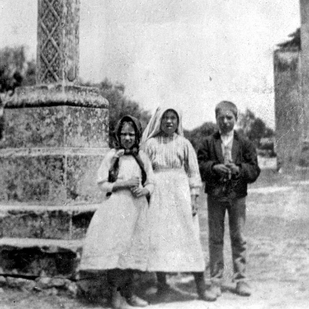 The Story of Fatima World Apostolate of Fatima, USA